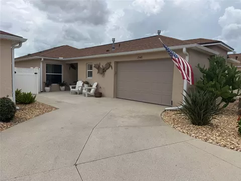 1946 Mcconnells Ave, The Villages, FL 32162