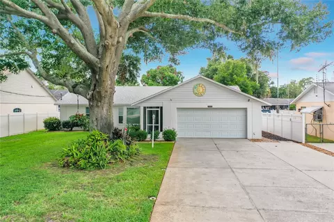 33909 Linda Ln, Leesburg, FL 34788