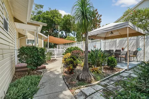Exterior - 418 E 10th Ave, Mount Dora, FL 32757 photo 7 of 14