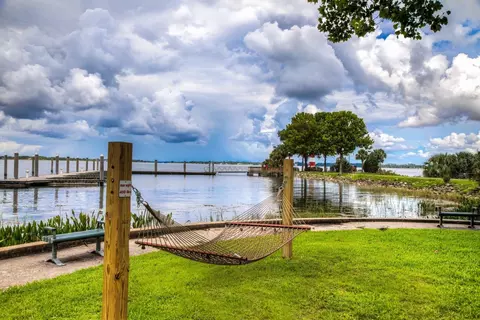 View/Area - 418 E 10th Ave, Mount Dora, FL 32757 photo 7 of 10