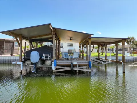 30041 Wausaukee Dr, Tavares, FL 32778
