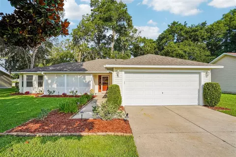 108 Cherry Blossom Ln, Lady Lake, FL 32159