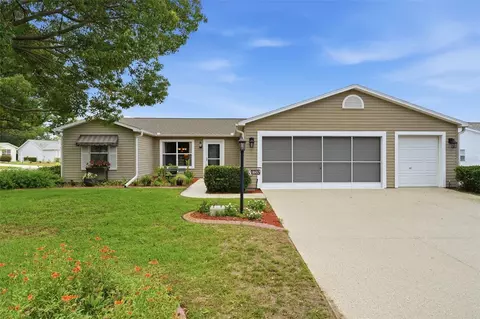1602 Malacara Ln, The Villages, FL 32162