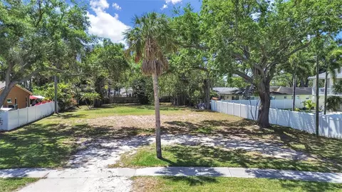 5438 Bayou Grande Blvd NE, Saint Petersburg, FL 33703