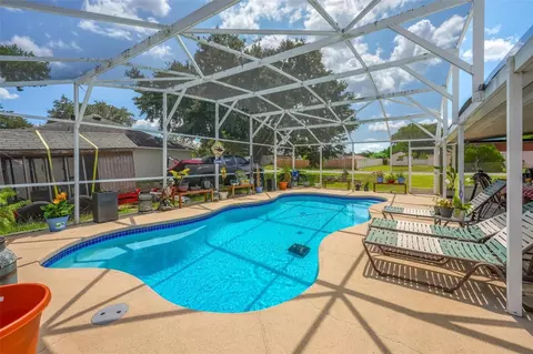 Exterior - 600 Briarcliff Rd, Eustis, FL 32726 photo 7 of 10