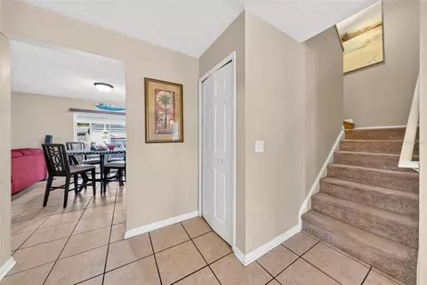 Entry Way - 600 Briarcliff Rd, Eustis, FL 32726 photo 4 of 8