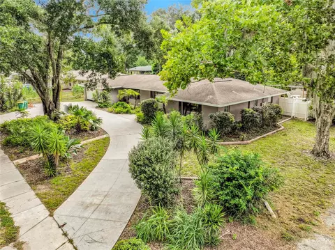 Exterior - 300 Pinecrest Rd, Mount Dora, FL 32757 photo 23 of 24