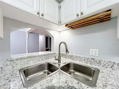Kitchen - 300 Pinecrest Rd, Mount Dora, FL 32757 photo 6 of 6