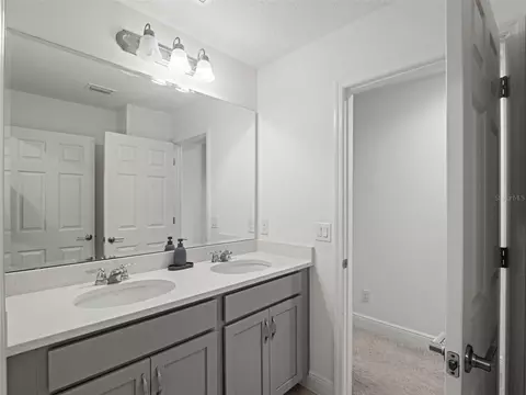 Bath - 480 Switchgrass Loop, Minneola, FL 34715 photo 6 of 6