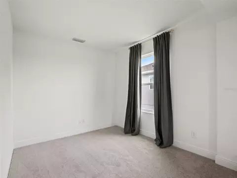 Bedroom - 480 Switchgrass Loop, Minneola, FL 34715 photo 6 of 9