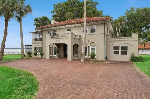 801 Lake Shore Dr, Leesburg, FL 34748