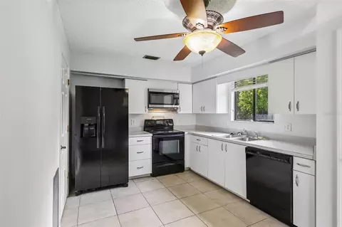 Kitchen - 632 Mount Homer Rd #4A, Eustis, FL 32726 photo 1 of 5