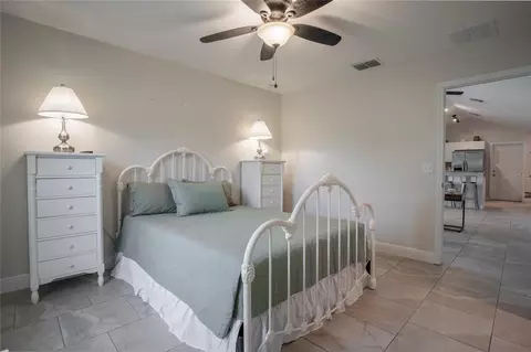 Bedroom - 1202 S Dewey St, Eustis, FL 32726 photo 7 of 8