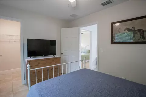 Bedroom - 1202 S Dewey St, Eustis, FL 32726 photo 4 of 8