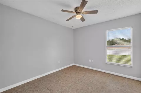 Bedroom - 2225 Sandridge Cir, Eustis, FL 32726 photo 4 of 4