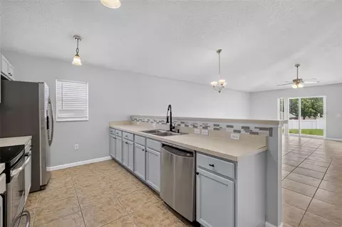Kitchen - 2225 Sandridge Cir, Eustis, FL 32726 photo 2 of 3