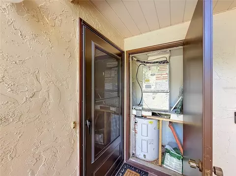 Entry Way - 681 Midway Dr #A, Ocala, FL 34472 photo 1 of 2
