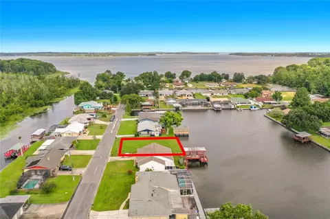 13233 Country Clb, Tavares, FL 32778