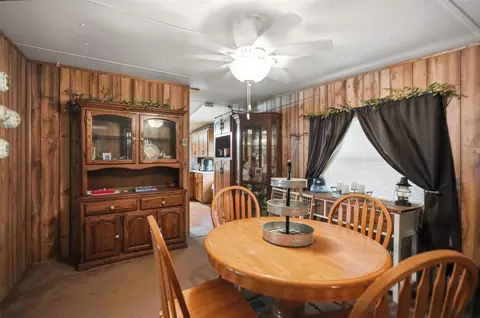 Dining - 13637 Cr 737, Webster, FL 33597 photo 3 of 3