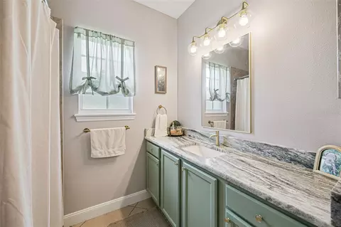 Bath - 41220 Alder Way, Eustis, FL 32736 photo 2 of 3