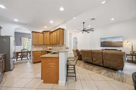 Kitchen - 41220 Alder Way, Eustis, FL 32736 photo 1 of 4