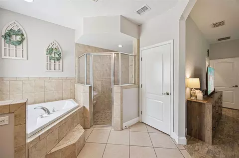 Bath - 41220 Alder Way, Eustis, FL 32736 photo 1 of 3