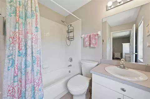 Bath - 3835 NE 13th Ave, Ocala, FL 34479 photo 1 of 4