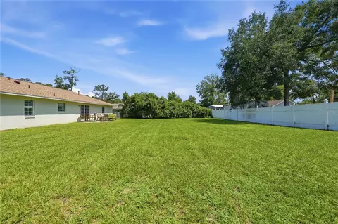 Exterior - 3835 NE 13th Ave, Ocala, FL 34479 photo 9 of 10
