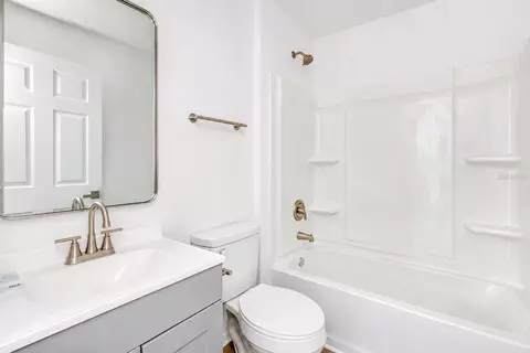 Bath - 4839 Cr 686, Webster, FL 33597 photo 1 of 2