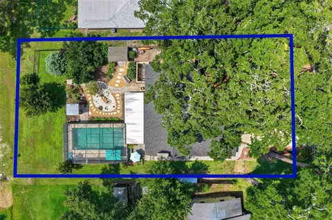 View/Area - 2115 Suzanne Dr, Mount Dora, FL 32757 photo 3 of 4