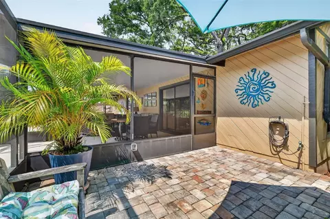 Exterior - 2115 Suzanne Dr, Mount Dora, FL 32757 photo 4 of 17