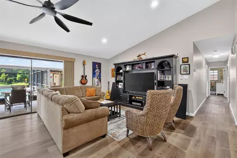 Living - 2115 Suzanne Dr, Mount Dora, FL 32757 photo 3 of 4