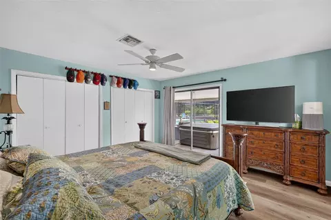 Bedroom - 2115 Suzanne Dr, Mount Dora, FL 32757 photo 2 of 5