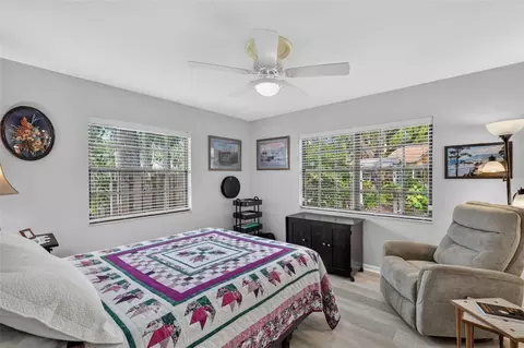 Bedroom - 2115 Suzanne Dr, Mount Dora, FL 32757 photo 4 of 5