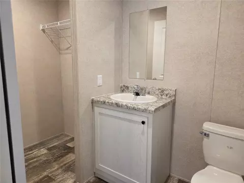Bath - 9448 Rousseau St, Webster, FL 33597 photo 1 of 4