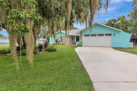 Exterior - 5325 Abagail Dr, Spring Hill, FL 34608 photo 2 of 13