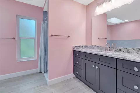 Bath - 5325 Abagail Dr, Spring Hill, FL 34608 photo 2 of 4