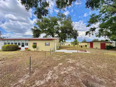 Exterior - 10113 SE 24th Dr, Webster, FL 33597 photo 11 of 12