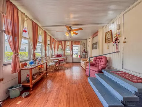 Exterior - 10113 SE 24th Dr, Webster, FL 33597 photo 8 of 12