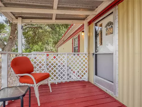 Exterior - 10113 SE 24th Dr, Webster, FL 33597 photo 6 of 12