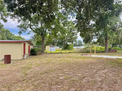 Exterior - 10113 SE 24th Dr, Webster, FL 33597 photo 12 of 12