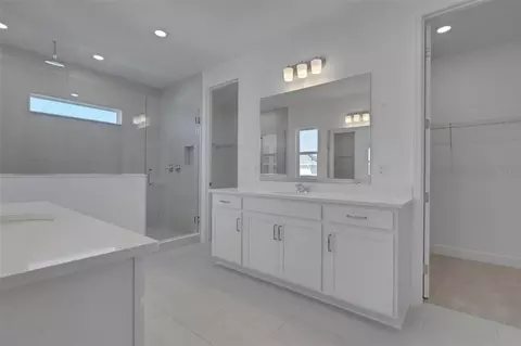 Bath - 6677 Wake St, Saint Cloud, FL 34771 photo 2 of 4