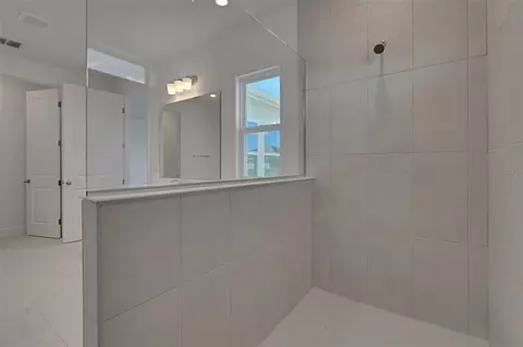 Bath - 6677 Wake St, Saint Cloud, FL 34771 photo 4 of 4