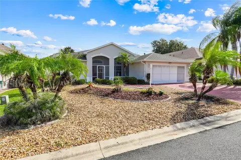 5111 Ironsides Ct, Tavares, FL 32778