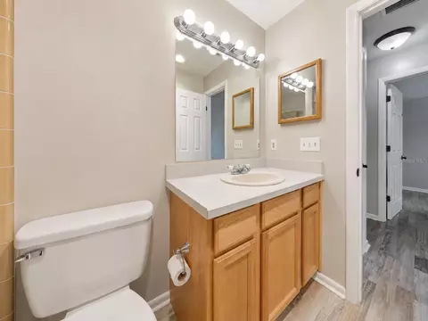 Bath - 41300 Dixie Ave, Umatilla, FL 32784 photo 3 of 5