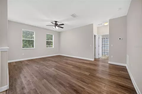 Living - 5202 Royce Dr, Mount Dora, FL 32757 photo 2 of 6