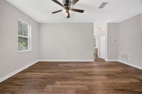 Living - 5202 Royce Dr, Mount Dora, FL 32757 photo 4 of 6
