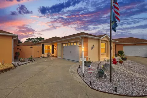 868 Oviedo Rd, Lady Lake, FL 32159