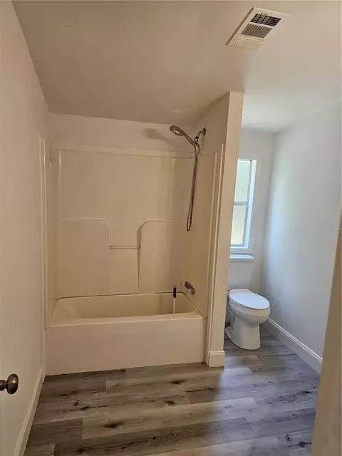 Bath - 38510 County Road 439, Eustis, FL 32736 photo 4 of 4