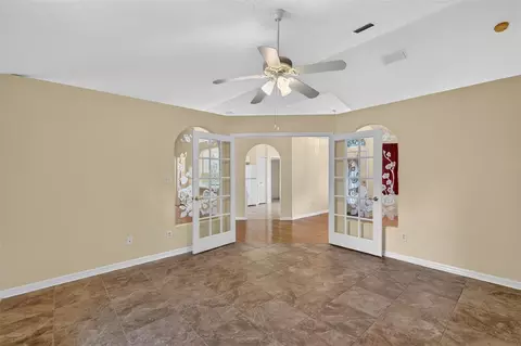 Living - 34231 Marshall Rd, Eustis, FL 32736 photo 1 of 5